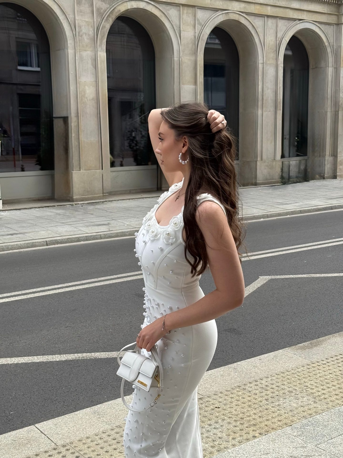 Bella Barnett — pearl-flower dress, frame 1