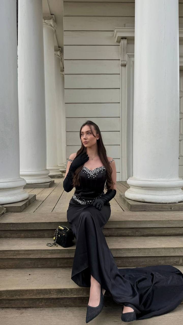 Missacc — black beaded prom gown, frame 2