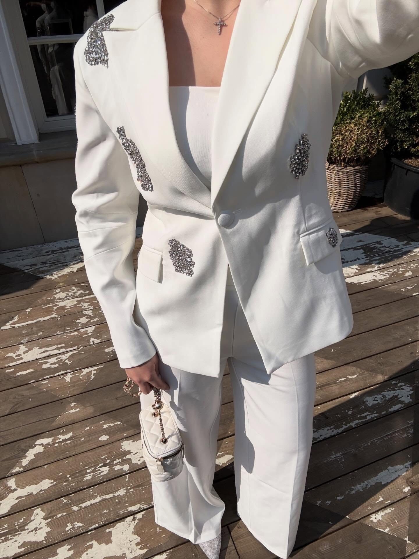 Bella Barnett — ivory embellished suit, frame 4