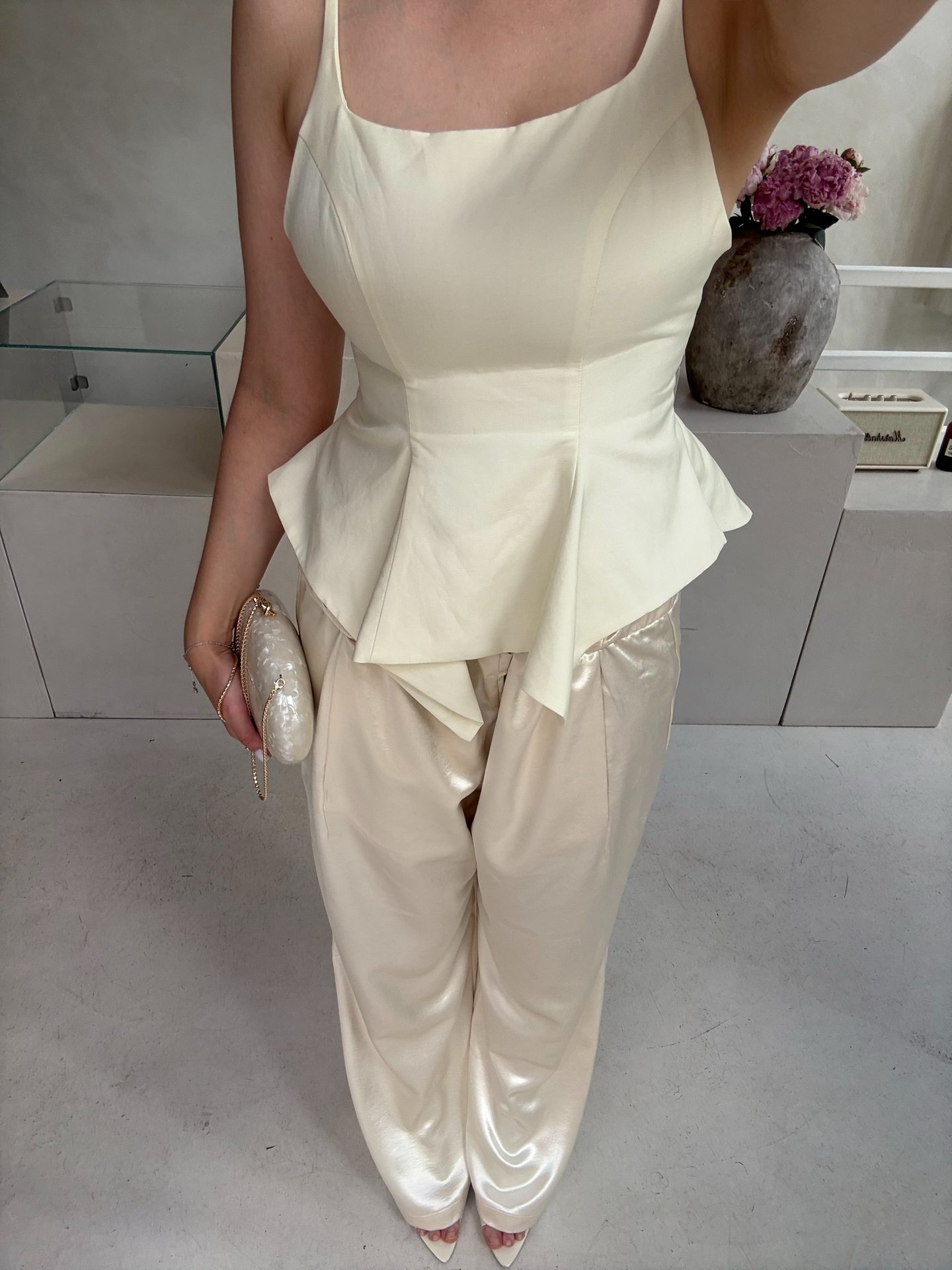 Innovare Denim — ivory peplum set, frame 6